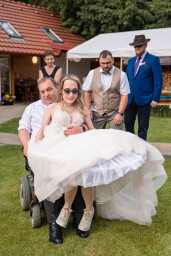 Svatba_Kamila a Jiri_Spalene Porici_FB-0460